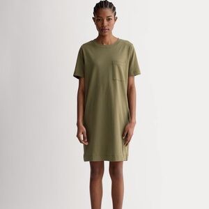 Black and White Sheath Midi Dress with Crew Neck